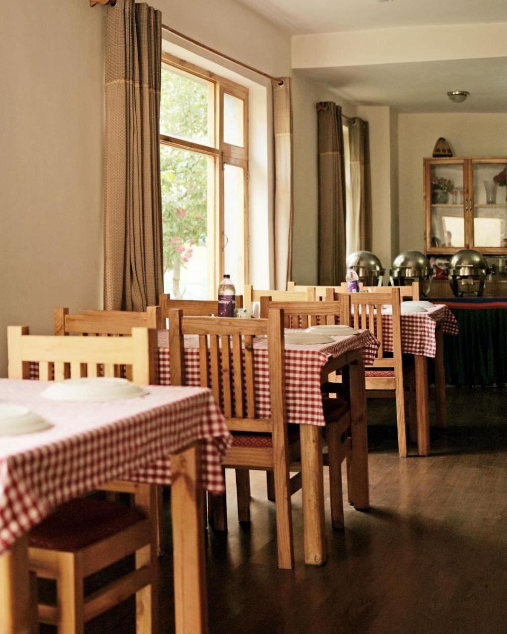 Hotel Lonchay Residency Лех Экстерьер фото