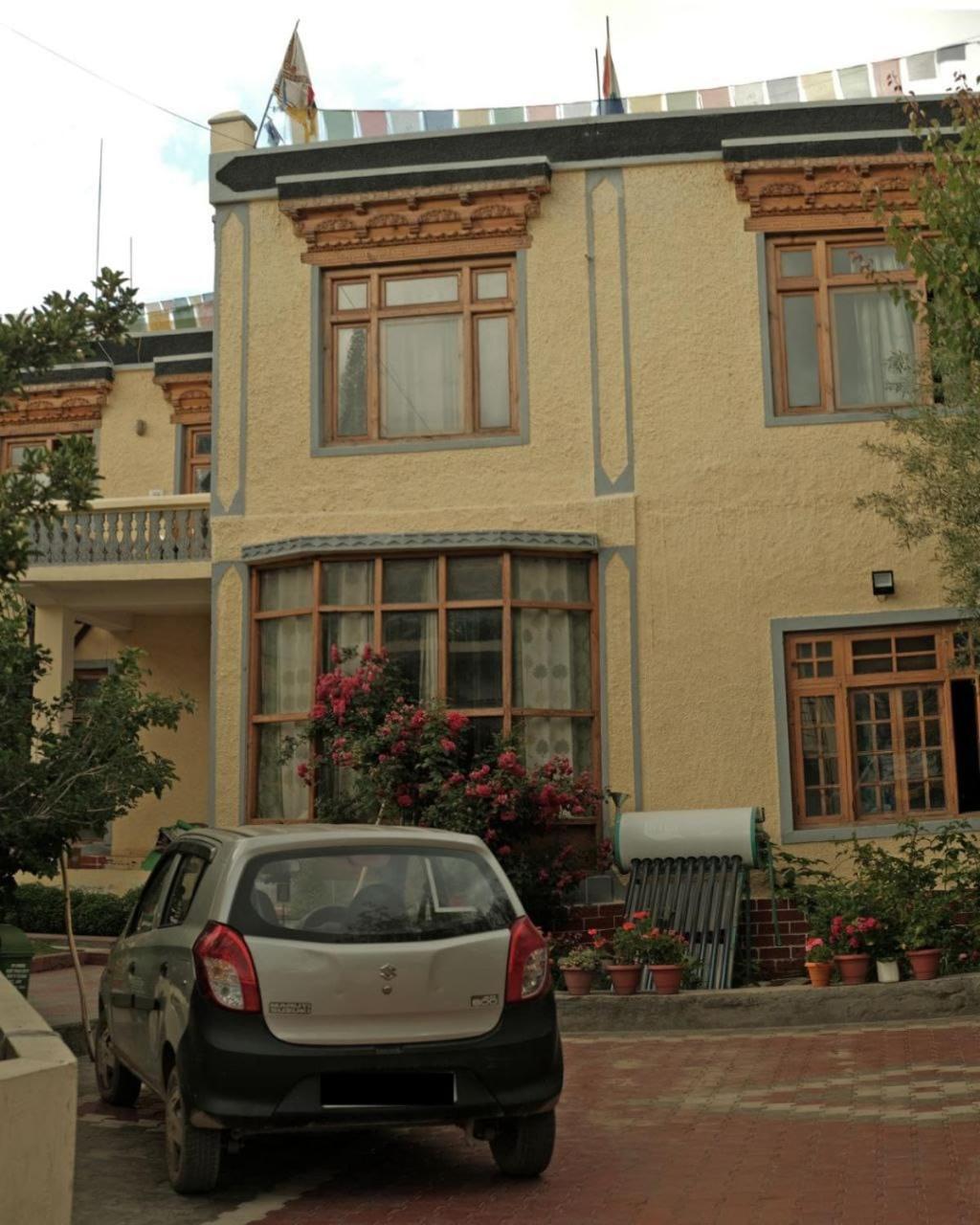 Hotel Lonchay Residency Лех Экстерьер фото