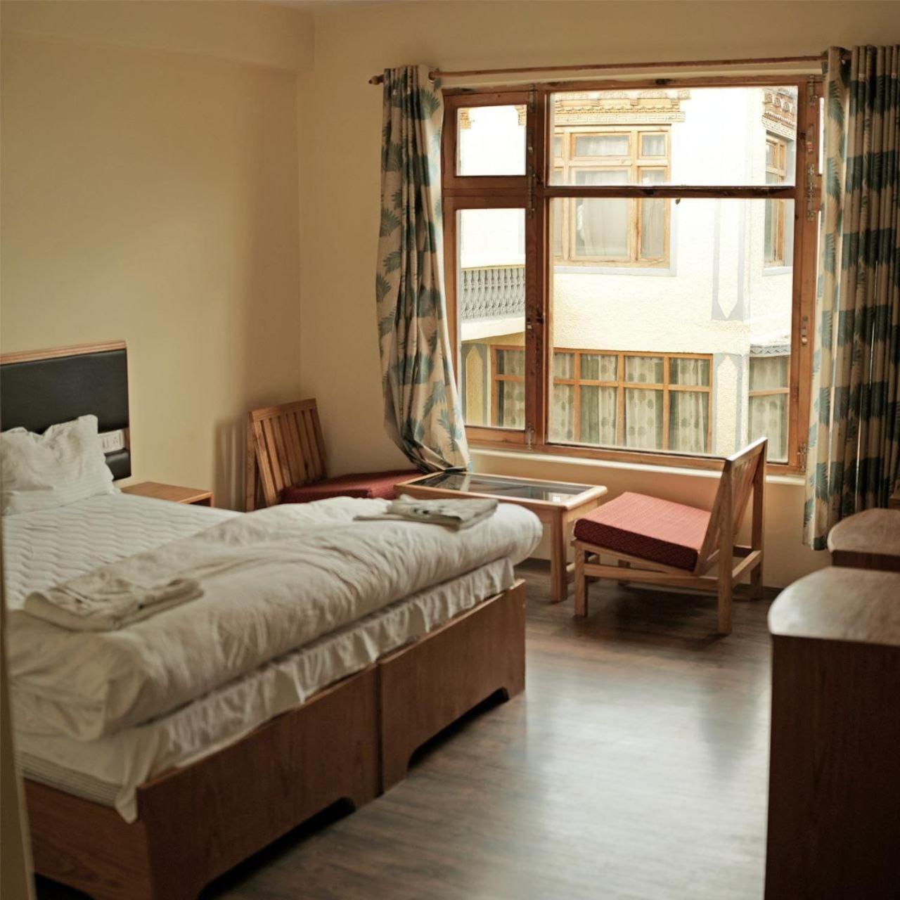 Hotel Lonchay Residency Лех Экстерьер фото