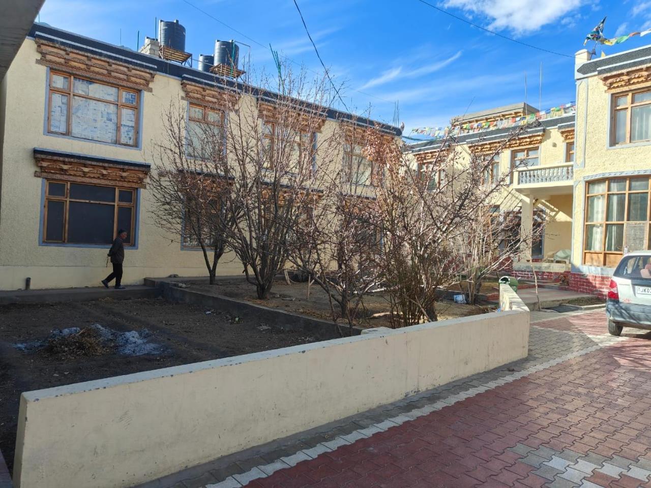 Hotel Lonchay Residency Лех Экстерьер фото
